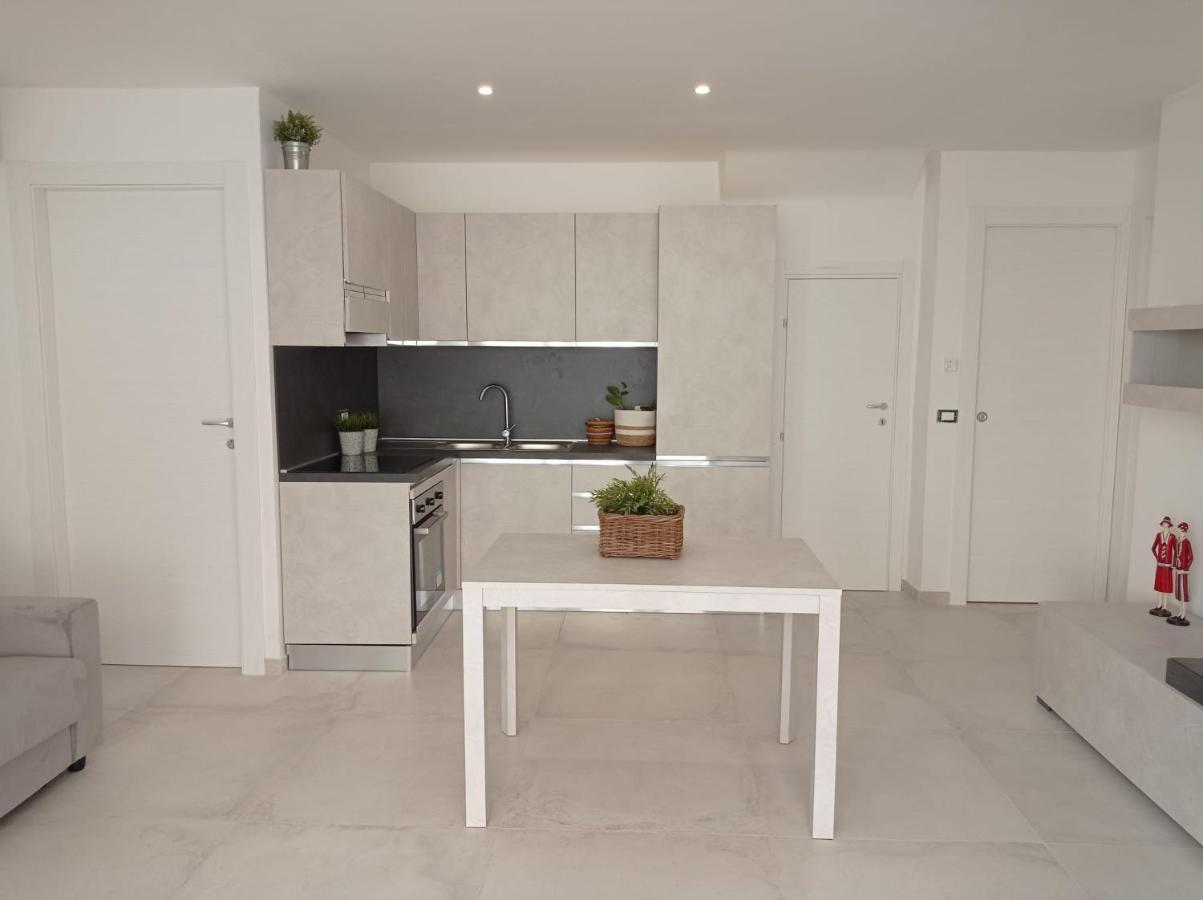 Gelsimori Apartments Otranto Exterior photo